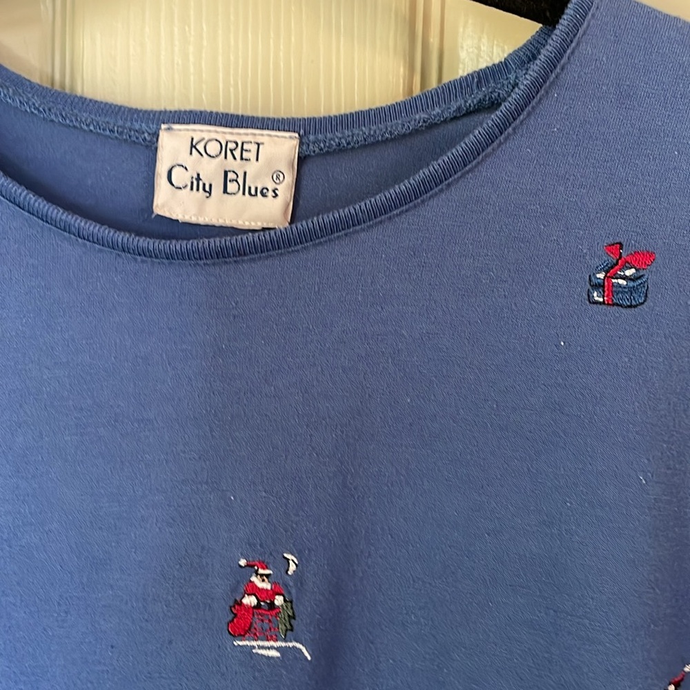 Vintage Christmas Embroidered Tshirt - Koret City Blues